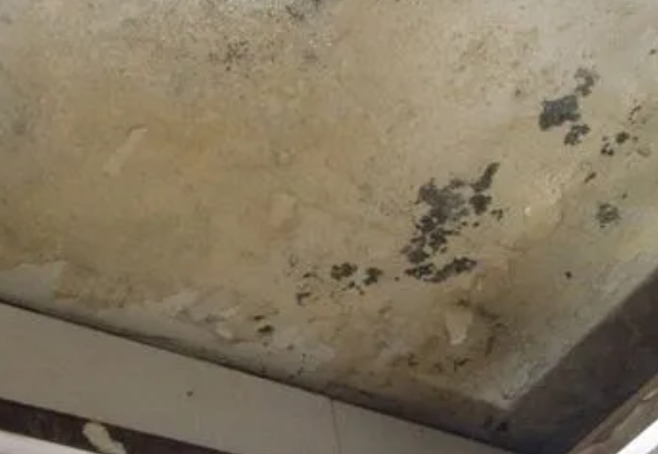 阜新市阳台漏水维修公司分享下阜新市卫生间渗水维修需要注意哪些问题。